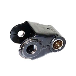 SWINGING SHACKLE