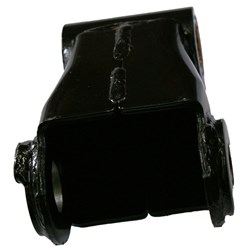 SWINGING SHACKLE