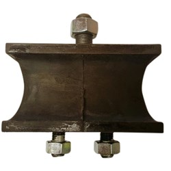 ENGINE MOUNT